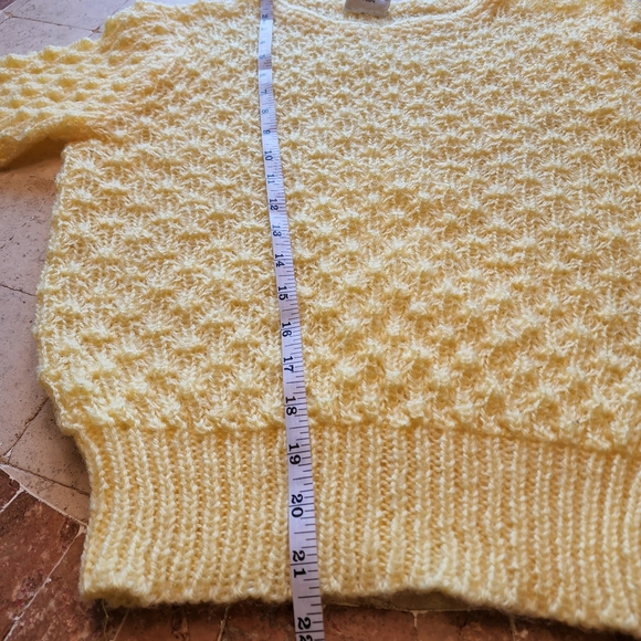 Chelsea Place 90s Womens Yellow Knit Sweater Size Small - Picture 5 of 6